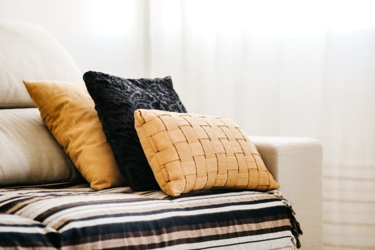cómo limpiar sillones de tela